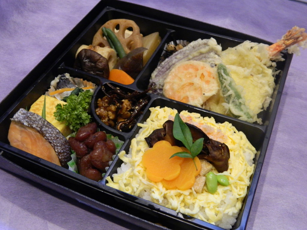 天ぷら・ちらし寿司弁当